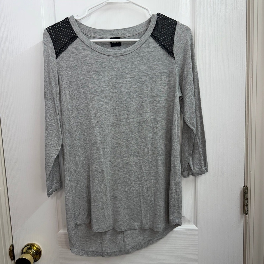 Haani gray black faux leather mesh long sleeve asymmetrical hem casual shirt M‎
